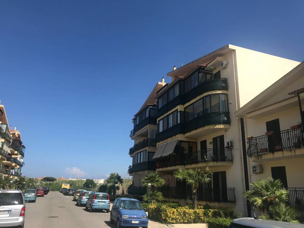 locale commerciale in vendita a Milazzo