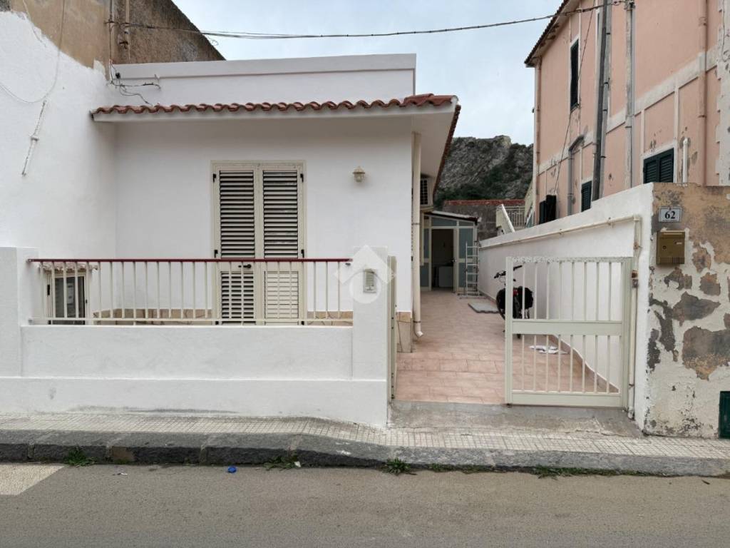 casa indipendente in vendita a Milazzo