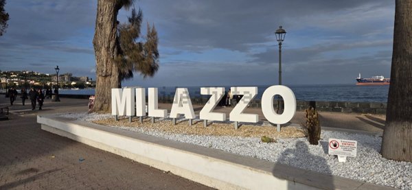 appartamento in vendita a Milazzo in zona Capo Milazzo