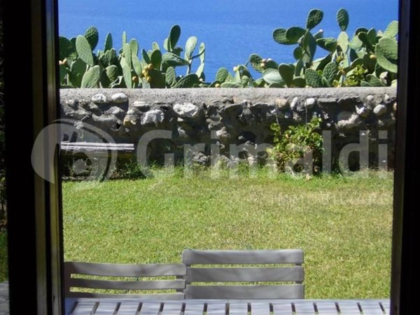 appartamento in vendita a Milazzo in zona Capo Milazzo