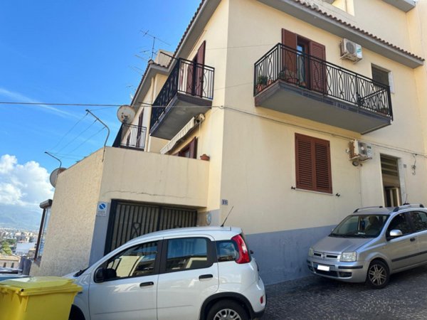 intera palazzina in vendita a Milazzo