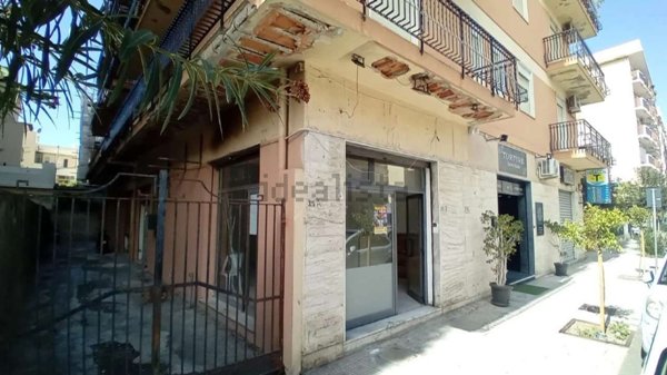locale commerciale in vendita a Milazzo