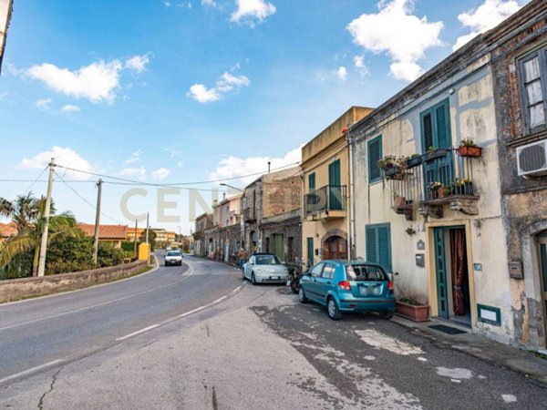 casa indipendente in vendita a Milazzo in zona San Pietro