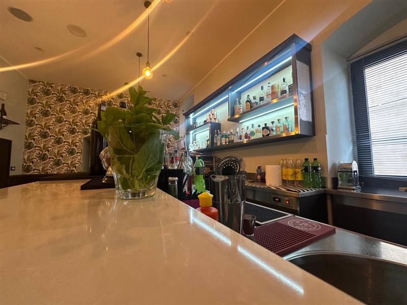 locale commerciale in vendita a Milazzo