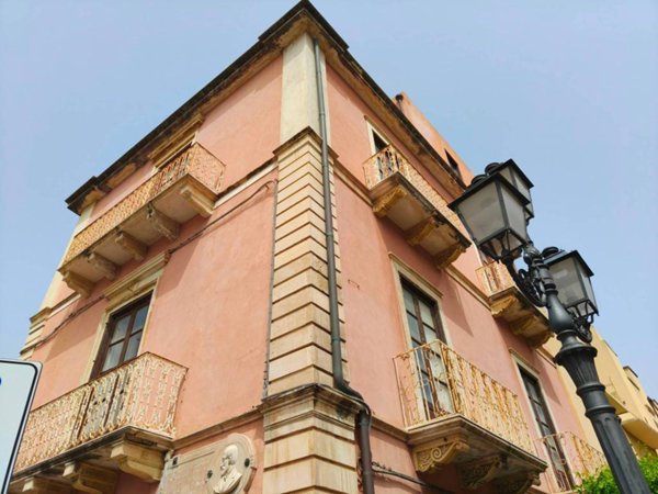 intera palazzina in vendita a Milazzo