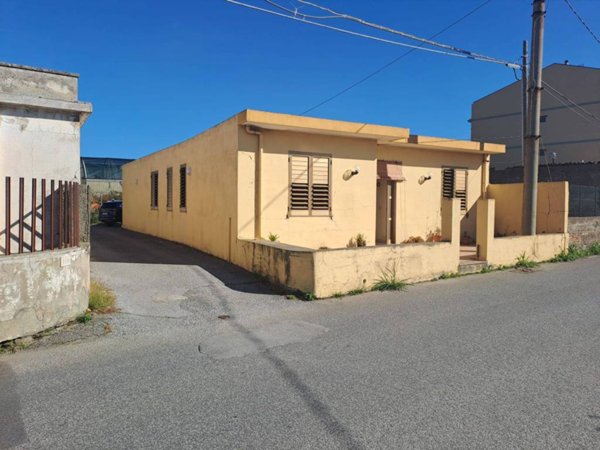 casa indipendente in vendita a Milazzo in zona San Pietro