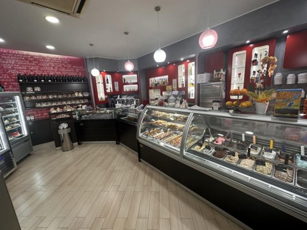 negozio in vendita a Milazzo in zona Capo Milazzo
