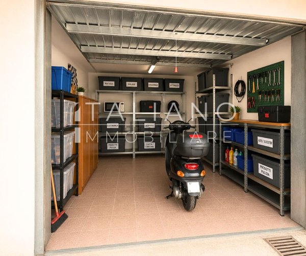 locale di sgombero in vendita a Milazzo