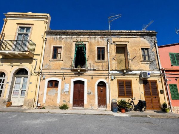 casa semindipendente in vendita a Milazzo