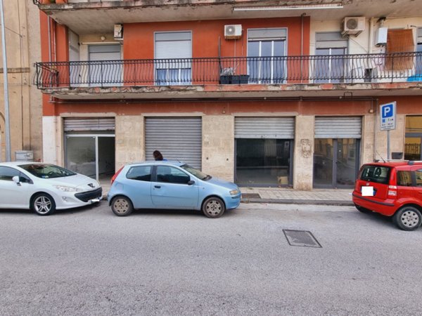 locale commerciale in vendita a Milazzo
