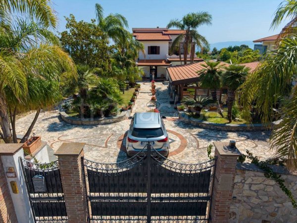 casa indipendente in vendita a Milazzo in zona Capo Milazzo