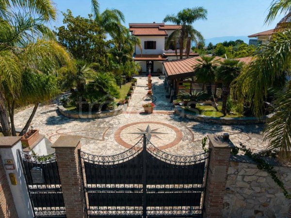 casa indipendente in vendita a Milazzo in zona Capo Milazzo