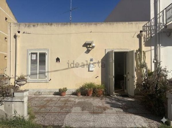 casa indipendente in vendita a Milazzo in zona Scaccia