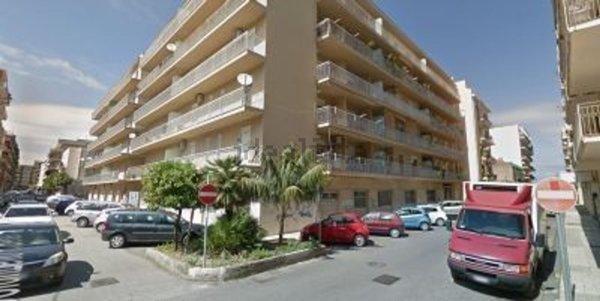 locale commerciale in vendita a Milazzo in zona San Giovanni