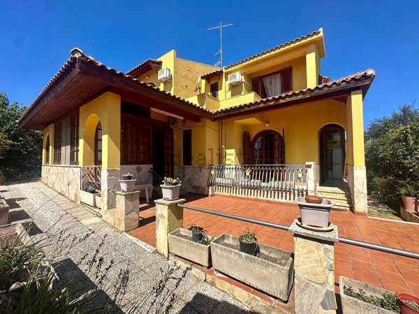 casa indipendente in vendita a Milazzo in zona Capo Milazzo