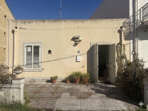 casa indipendente in vendita a Milazzo in zona Scaccia