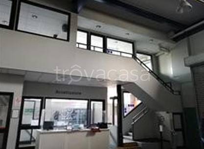 locale commerciale in vendita a Milazzo