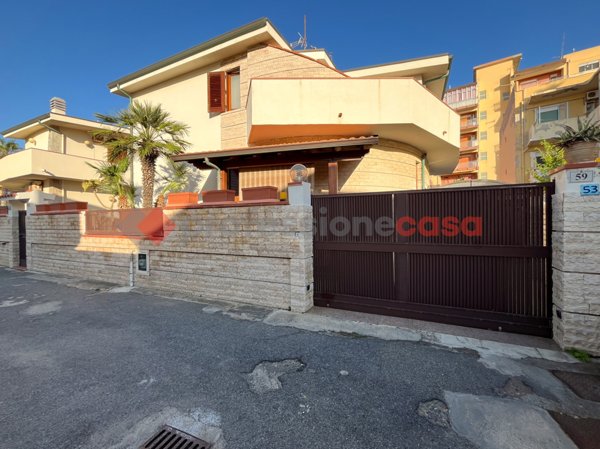 casa indipendente in vendita a Milazzo in zona San Giovanni