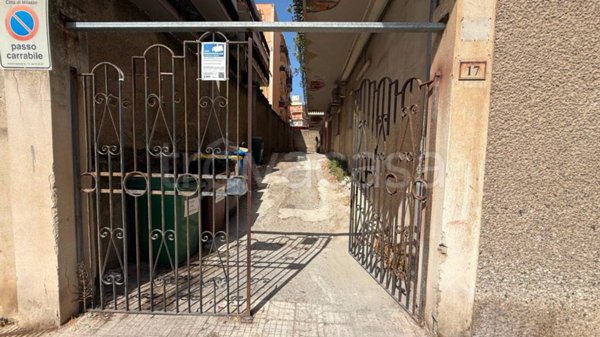 box auto in vendita a Milazzo in zona San Giovanni