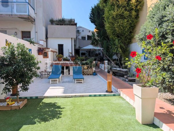 casa indipendente in vendita a Milazzo in zona San Pietro