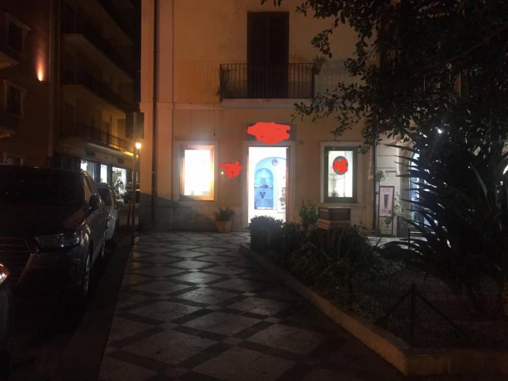 locale commerciale in vendita a Milazzo in zona San Giovanni