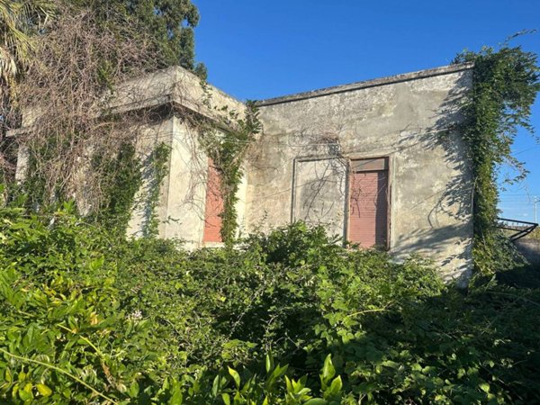 casa indipendente in vendita a Milazzo in zona Santa Marina