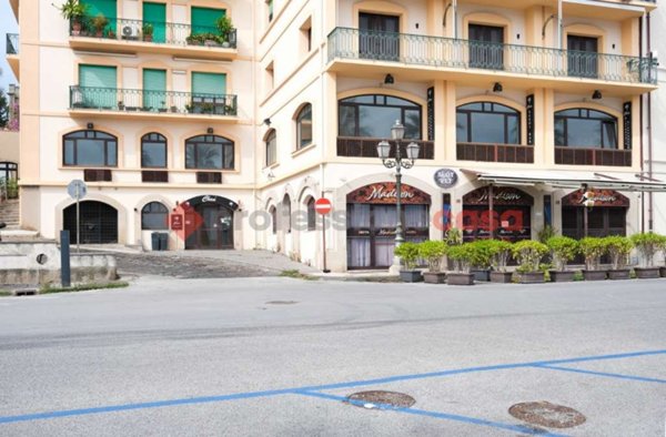 locale commerciale in vendita a Milazzo in zona San Giovanni