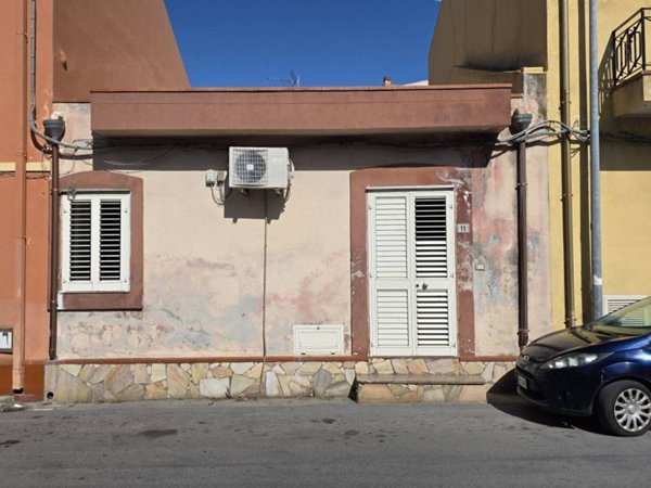 casa indipendente in vendita a Milazzo in zona San Giovanni