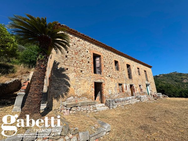 casa indipendente in vendita a Militello Rosmarino in zona Varvazza