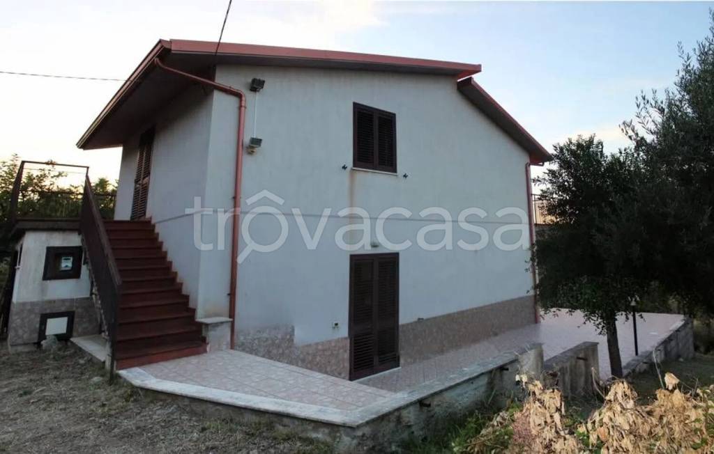 casa indipendente in vendita a Mirto