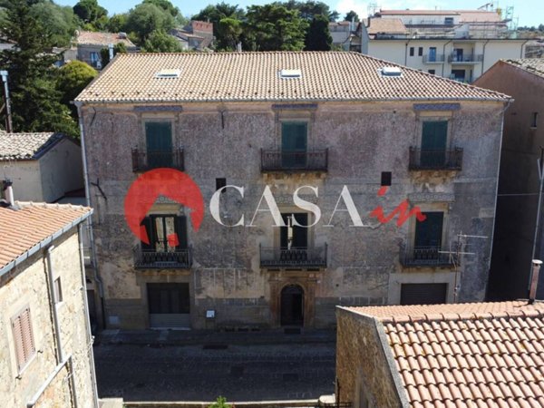 intera palazzina in vendita a Mistretta