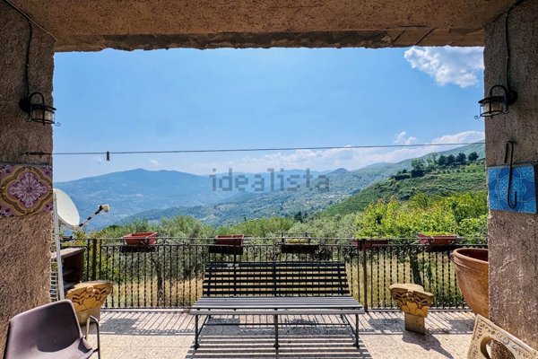 casa indipendente in vendita a Mistretta