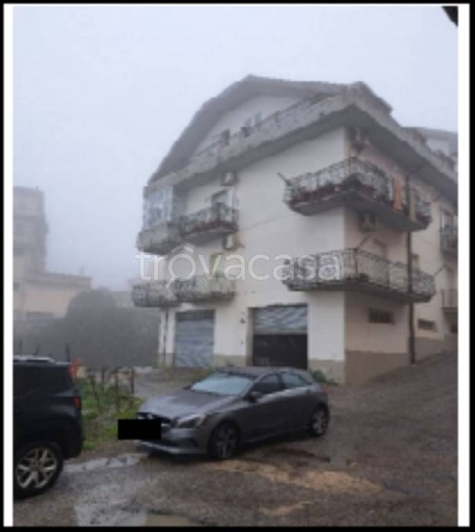 locale di sgombero in vendita a Mistretta