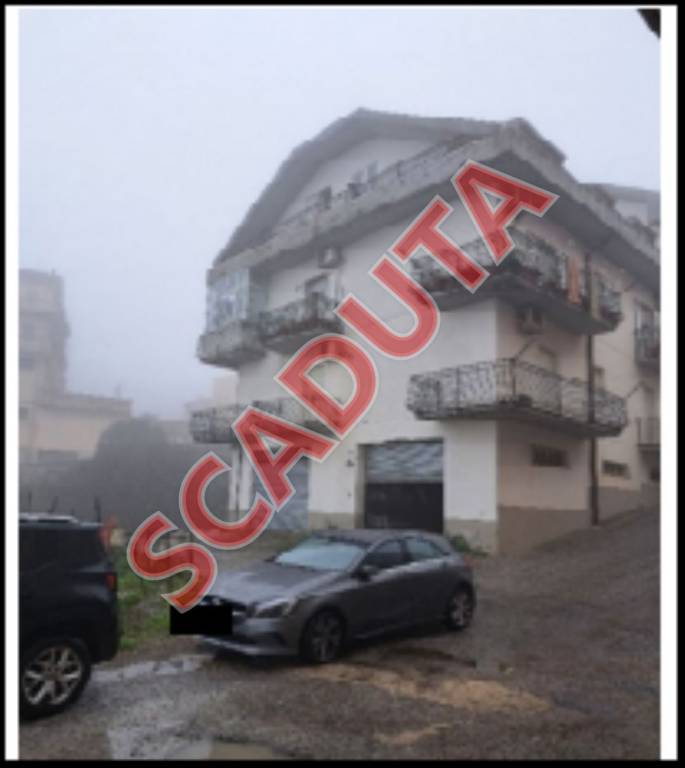 locale di sgombero in vendita a Mistretta