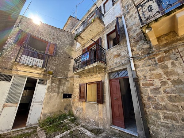 casa indipendente in vendita a Mistretta