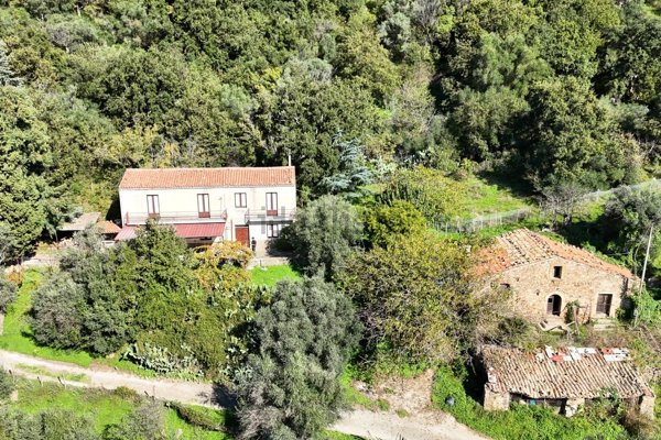 casa indipendente in vendita a Mistretta