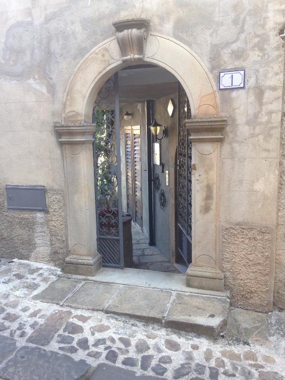 casa indipendente in vendita a Mistretta