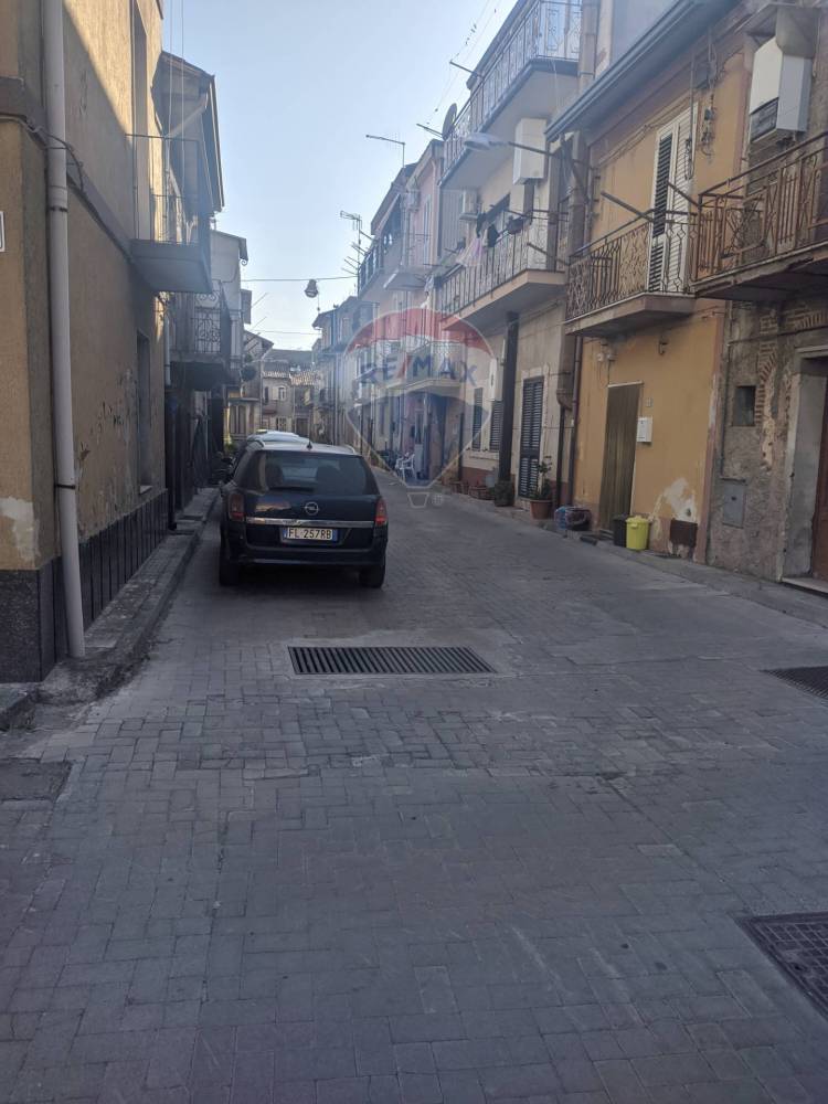casa indipendente in vendita a Moio Alcantara