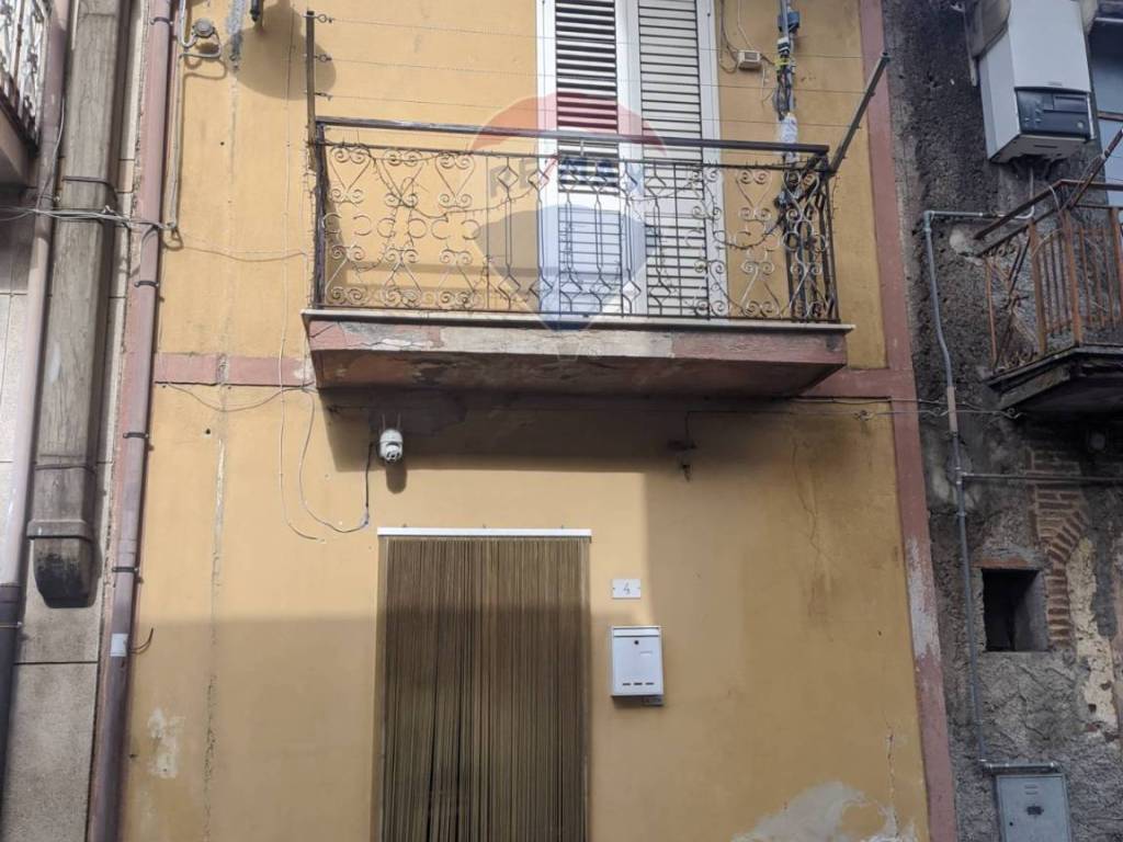 casa indipendente in vendita a Moio Alcantara