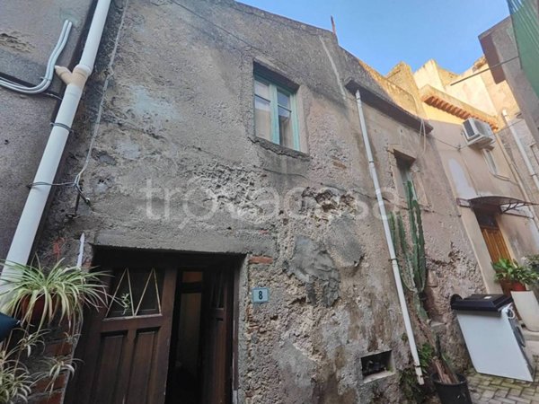 casa indipendente in vendita a Monforte San Giorgio