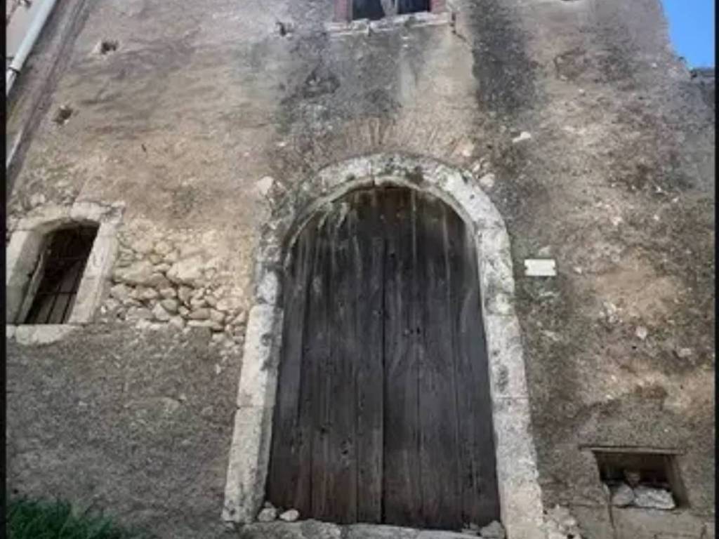 casale in vendita a Monforte San Giorgio