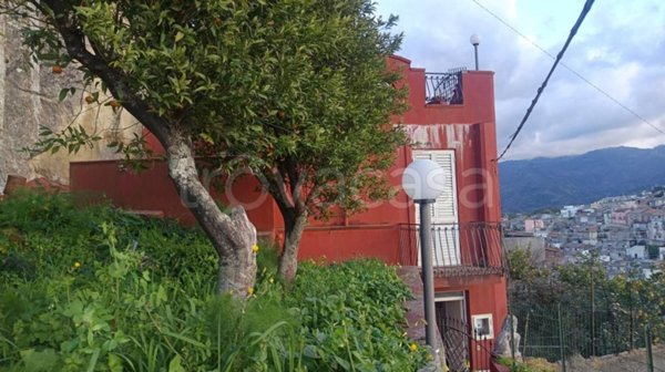 casa indipendente in vendita a Monforte San Giorgio