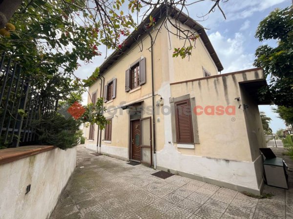 casa indipendente in vendita a Monforte San Giorgio in zona Monforte Marina