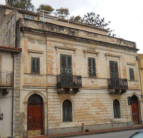 casa indipendente in vendita a Monforte San Giorgio in zona Monforte Marina