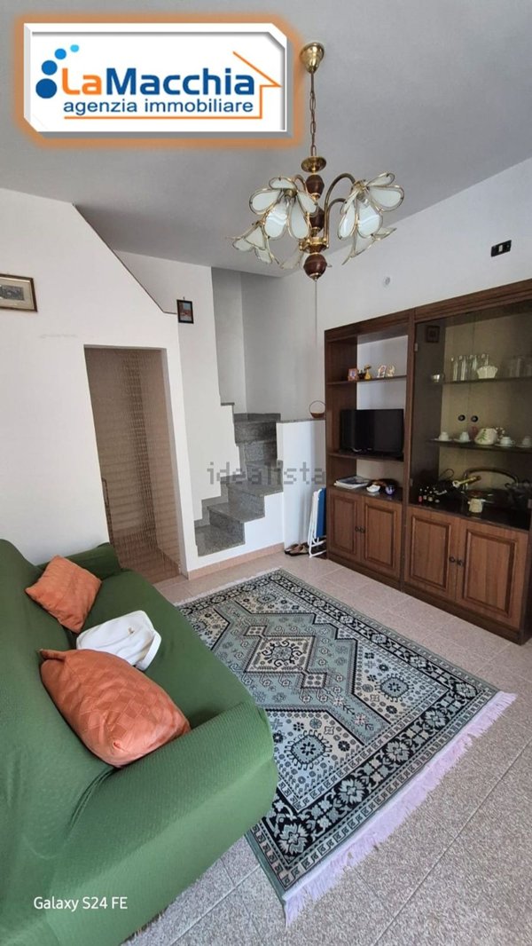 casa indipendente in vendita a Monforte San Giorgio in zona Pellegrino