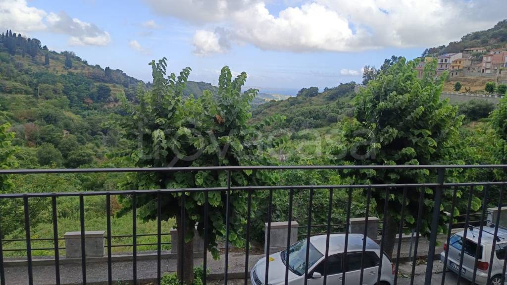 casa indipendente in vendita a Monforte San Giorgio