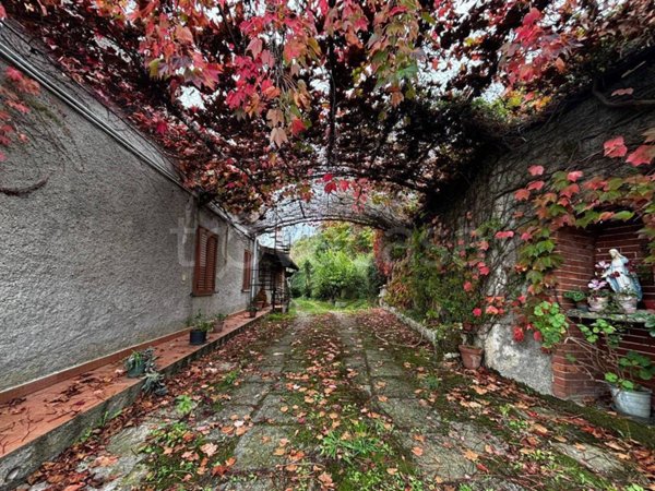 casa indipendente in vendita a Monforte San Giorgio