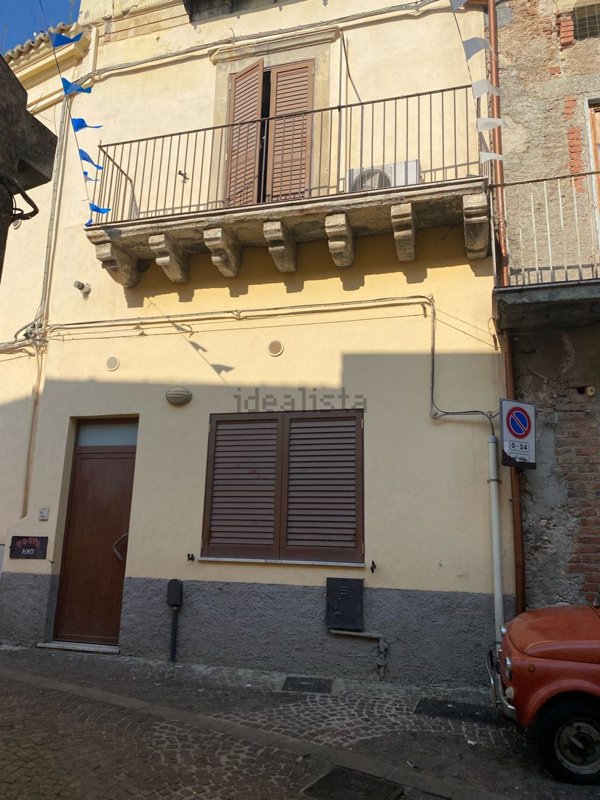 casa indipendente in vendita a Monforte San Giorgio