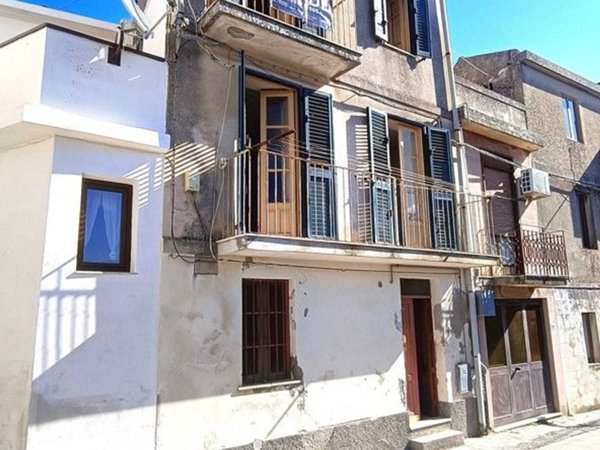 casa indipendente in vendita a Monforte San Giorgio