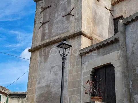 casa indipendente in vendita a Monforte San Giorgio in zona Pellegrino